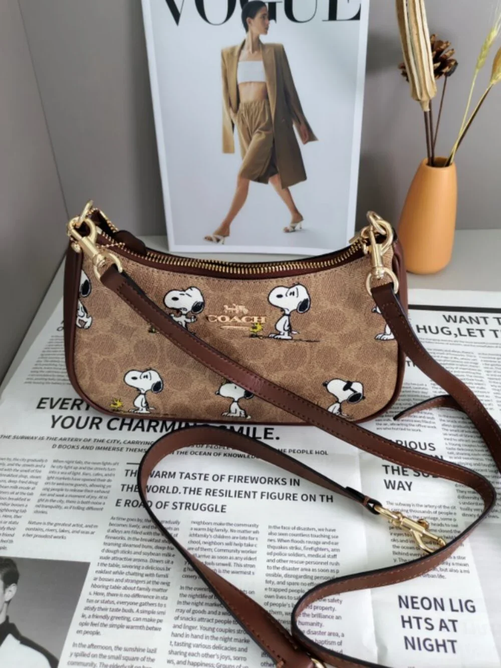 Coach X Peanuts CBJ88 Teri Shoulder Bag Signature Canvas Snoopy